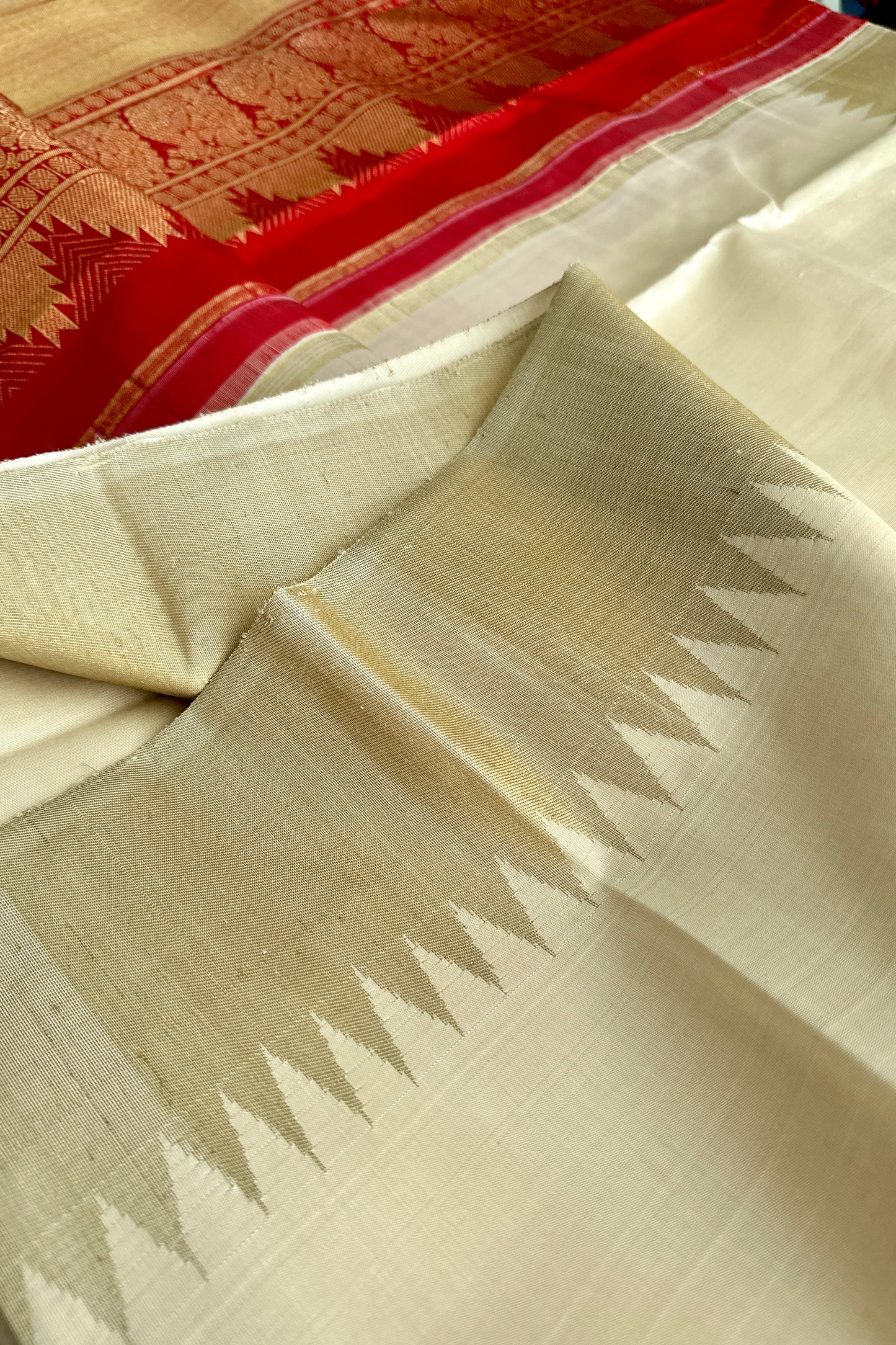 Kanjivaram Silk Saree - AW1484KS