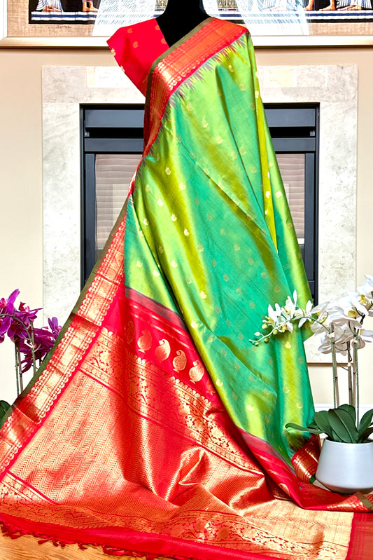 Gadwal SIlk Saree - AW1088GS