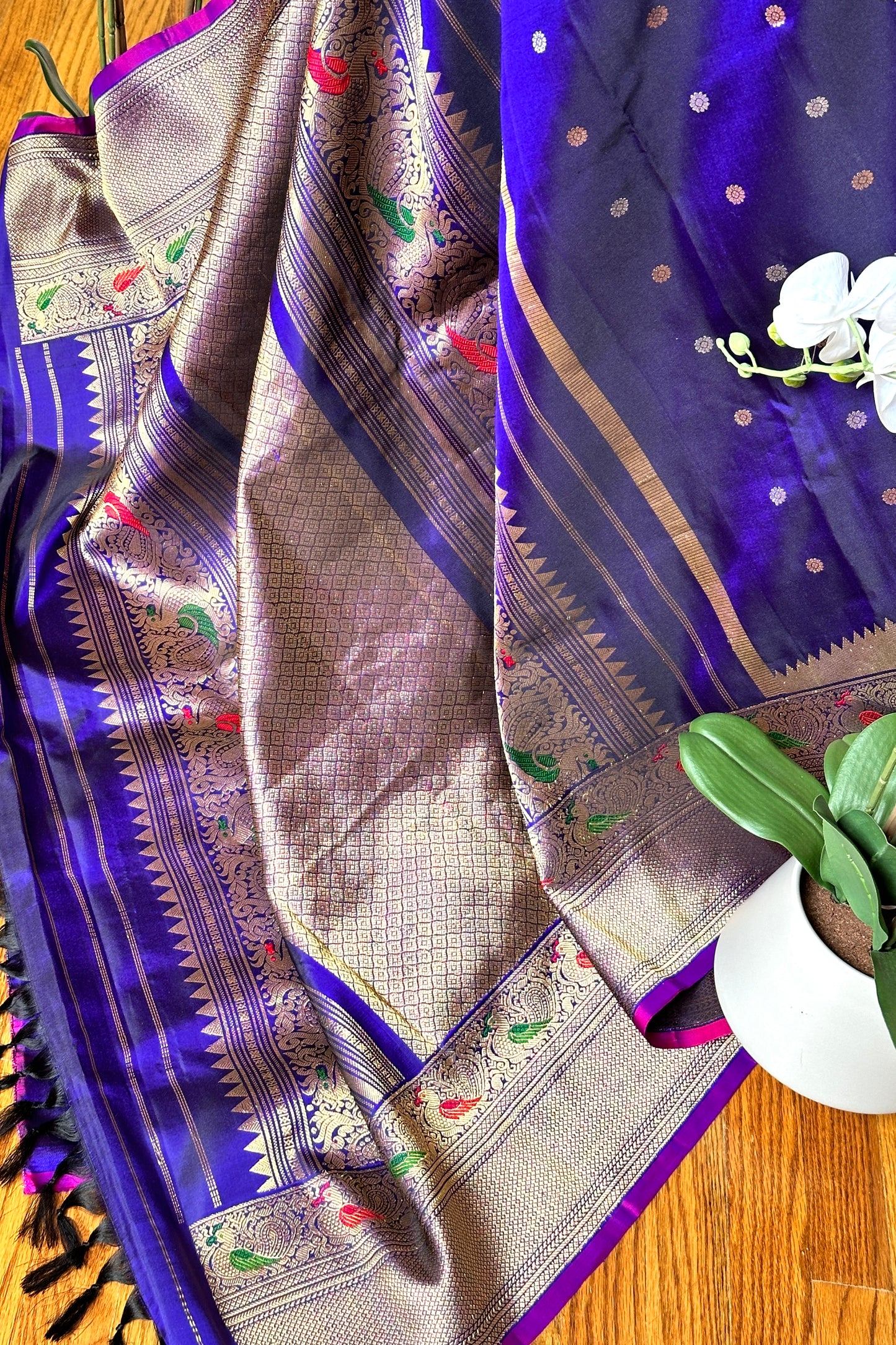 Gadwal Silk Saree - AW1085GS