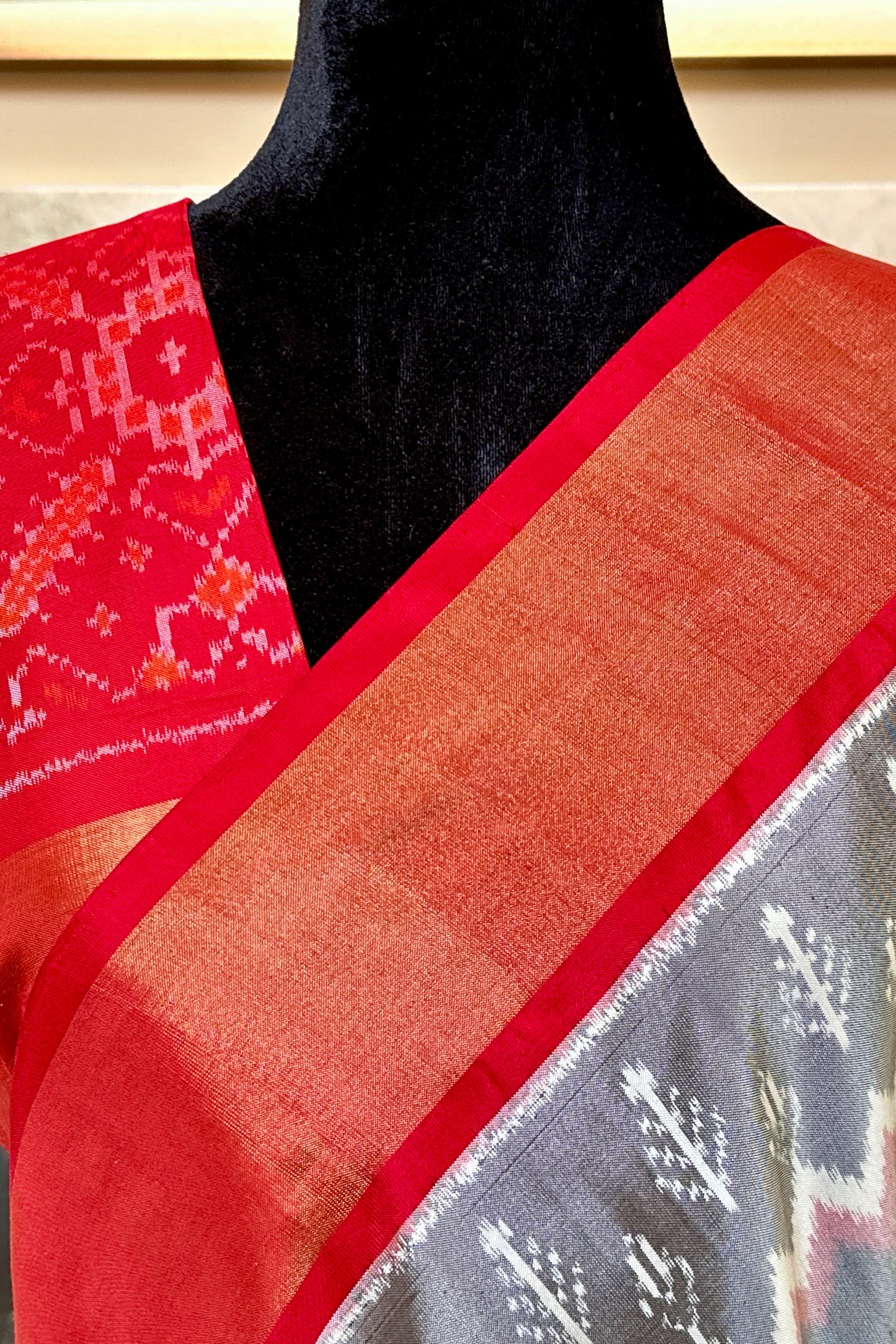 Pochampally Silk Saree - AW1054PT