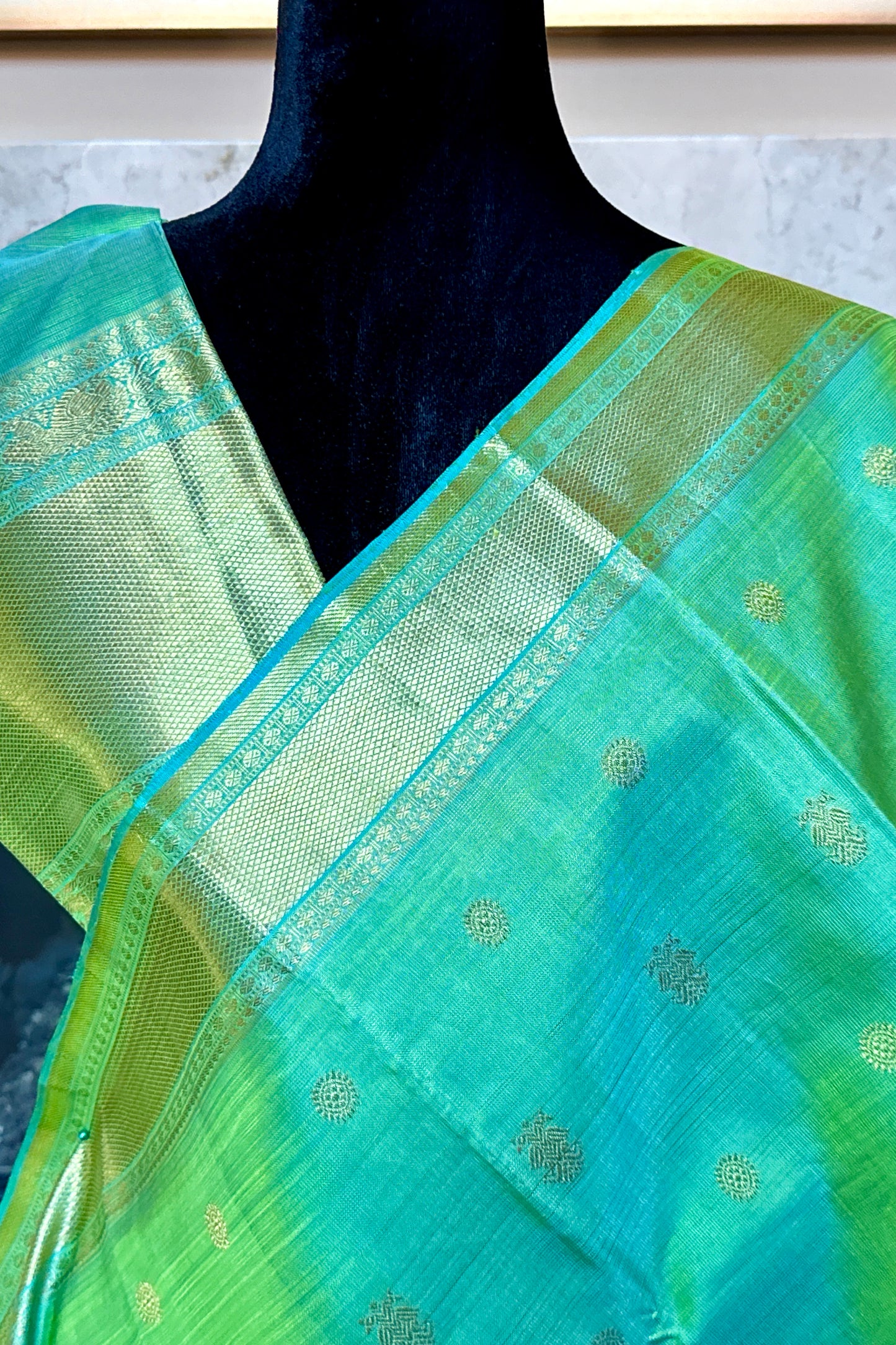 Kanjivaram Silk Saree - AW1433KS