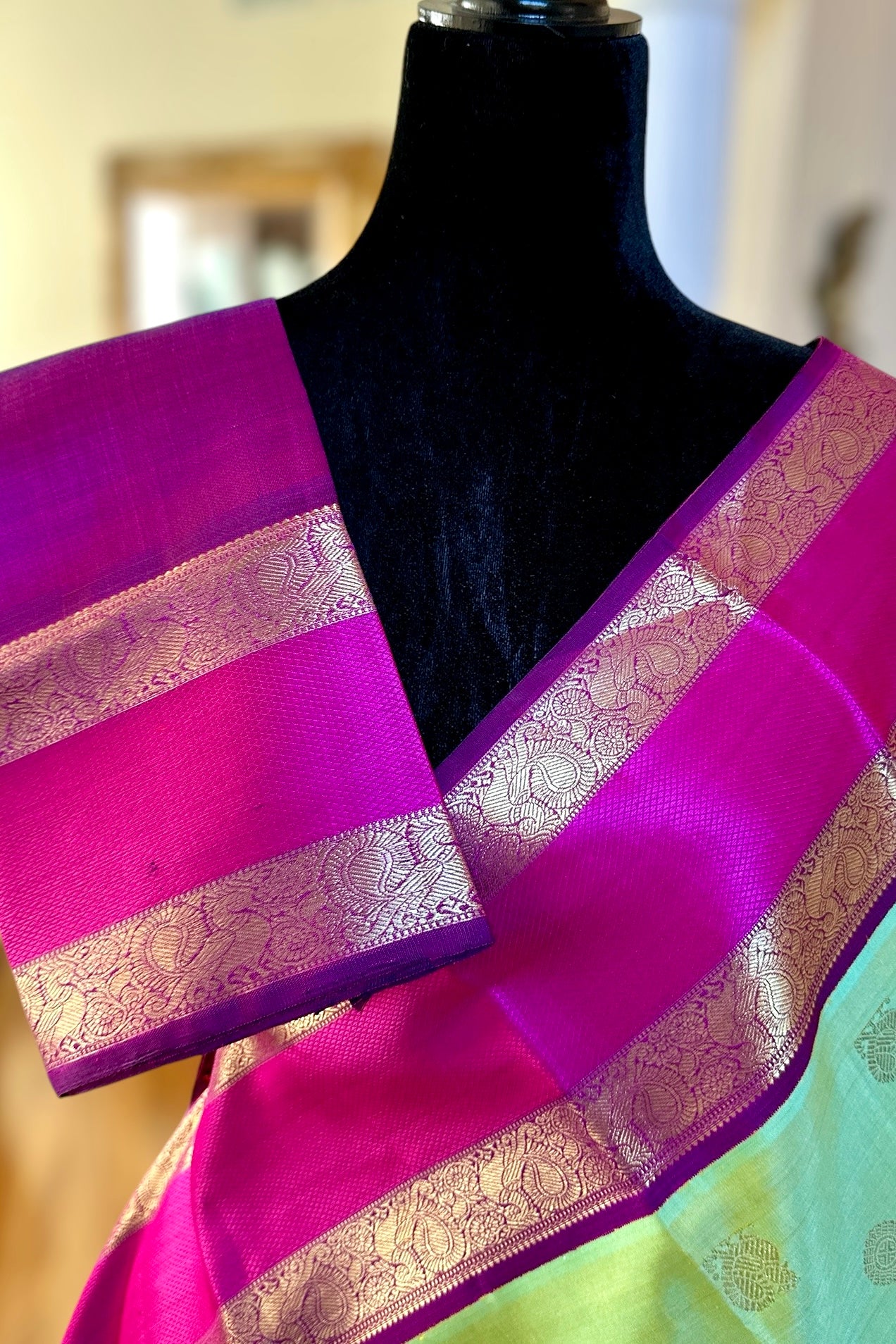 Kanjivaram Silk Saree - AW1299KS