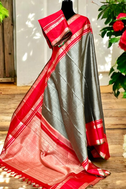 Kanjivaram Silk Saree - AW1242KS