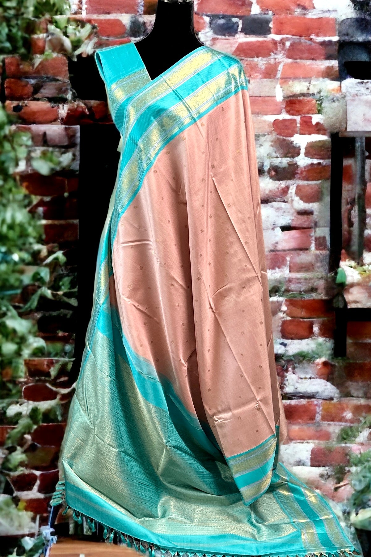 Kanjivaram Silk Saree - AW1405KS