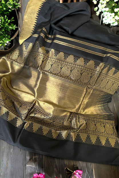 Kanjivaram Silk Saree - AW1485KS