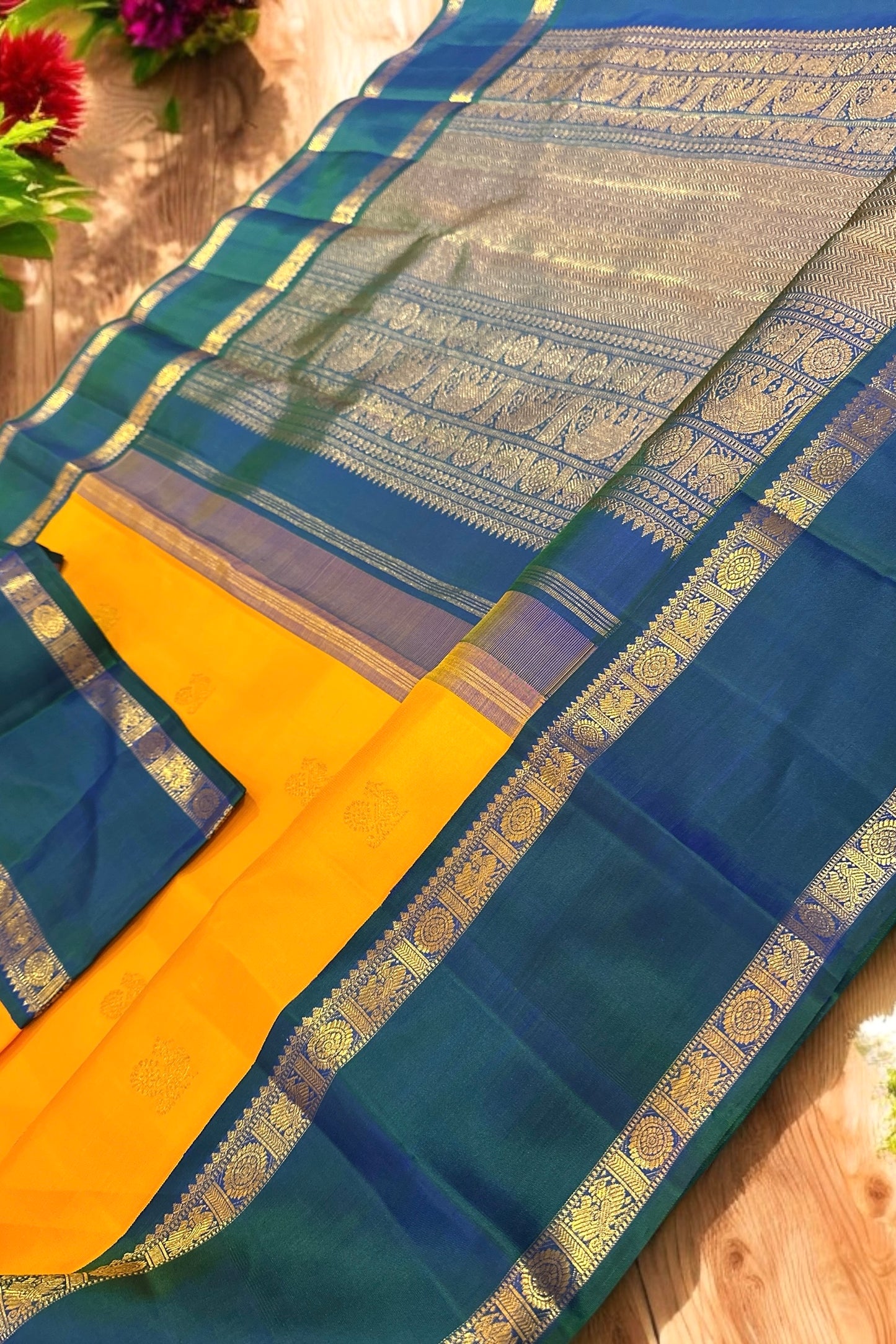 Kanjivaram Silk Saree - AW1568KS