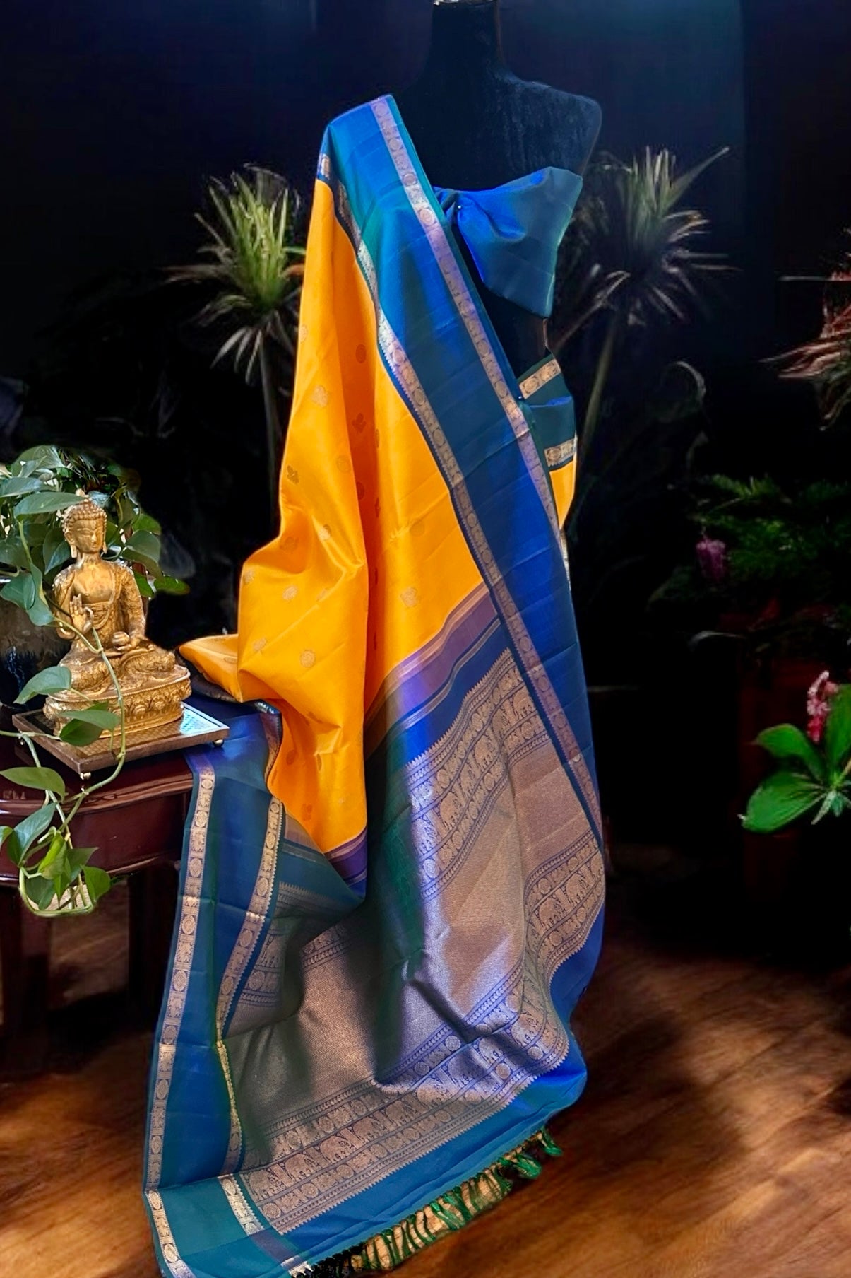 Kanjivaram Silk Saree - AW1568KS