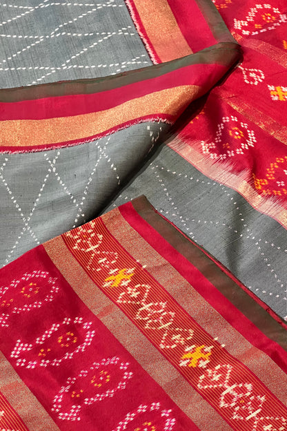 Pochampally Ikkat Silk Saree - AW1038PT