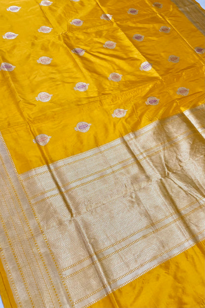 Banarasi Silk Saree - AW1072BS