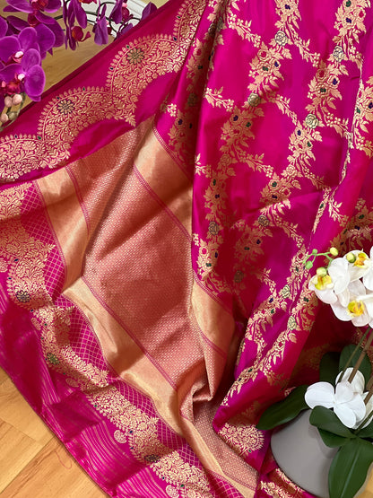 Banarasi Silk Saree - AW1089BS