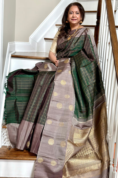 Kanjivaram Silk Saree - AW1383KS