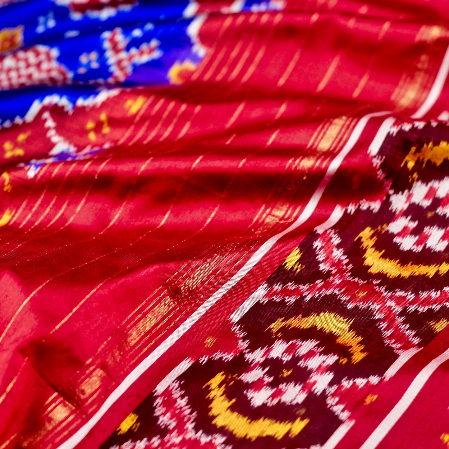 Pochampally Ikkat Silk Saree - AW1017PT